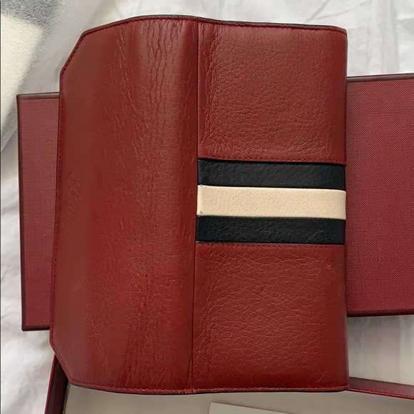 Wallet - Picture 8 of 9